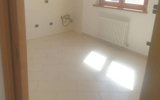 Trilocale con giardino