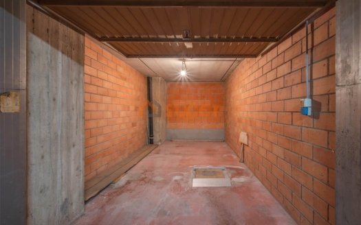 Garage in zona centralissima a Madonna Alta