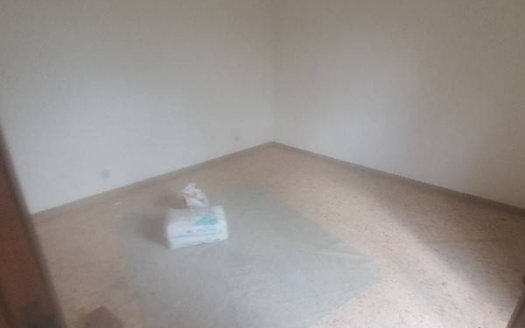 Casetta indipendente con piccolo terreno